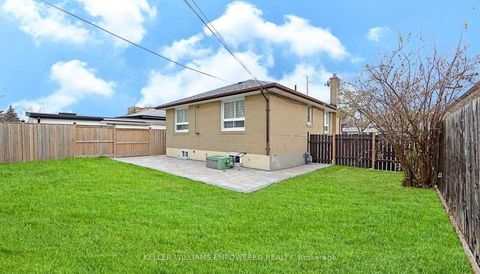 Photo 18 at 33 Rutledge Avenue, Eglinton East, Toronto