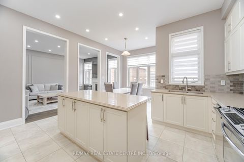 Photo 19 at 21 Arctic Grail Road, Kleinburg, Vaughan