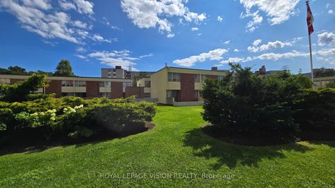 Photo 2 at 304 - 10 Crescent Town Road, Crescent Town, Toronto