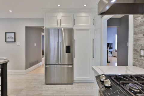 Photo 12 at 1165 Jeff Drive, CV Clearview, Oakville