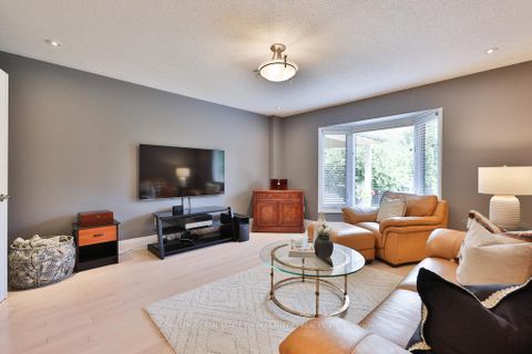 Photo 15 at 1165 Jeff Drive, CV Clearview, Oakville