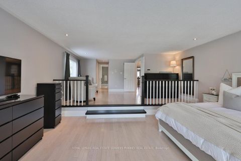 Photo 25 at 1165 Jeff Drive, CV Clearview, Oakville