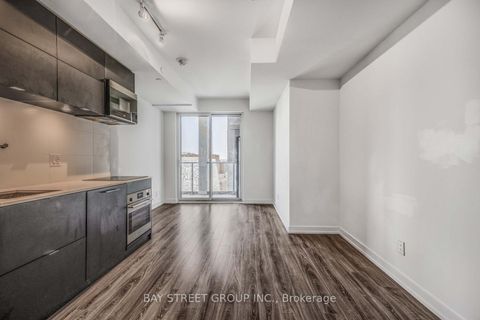 Photo 2 at 1419 - 20 Edward Street, Bay Street Corridor, Toronto