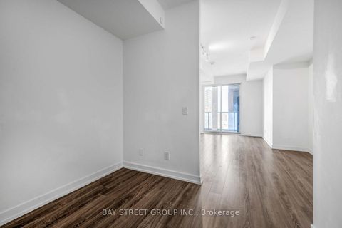 Photo 13 at 1419 - 20 Edward Street, Bay Street Corridor, Toronto