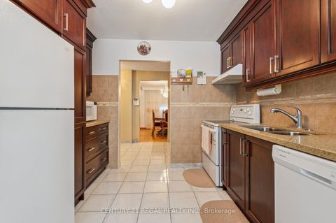 Photo 6 at 152 Weir Crescent, West Hill, Toronto