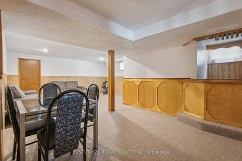 Photo 13 at 152 Weir Crescent, West Hill, Toronto