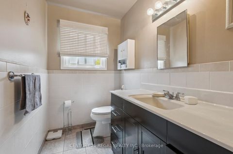 Photo 15 at 152 Weir Crescent, West Hill, Toronto