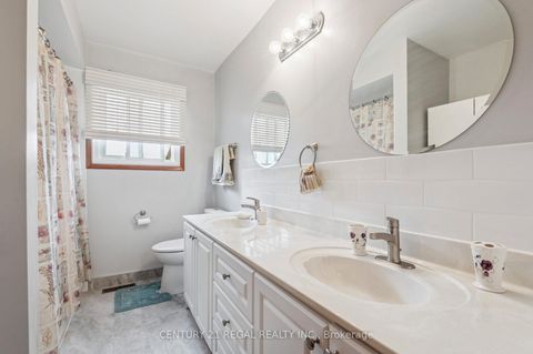 Photo 23 at 152 Weir Crescent, West Hill, Toronto