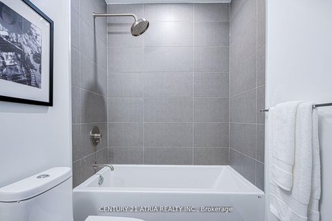 Photo 11 at 322 - 55 Mercer Street, Waterfront Communities C1, Toronto