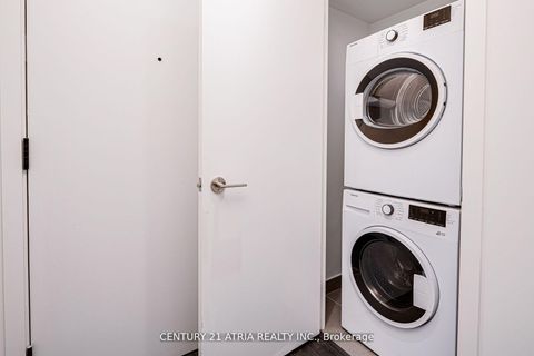 Photo 17 at 322 - 55 Mercer Street, Waterfront Communities C1, Toronto