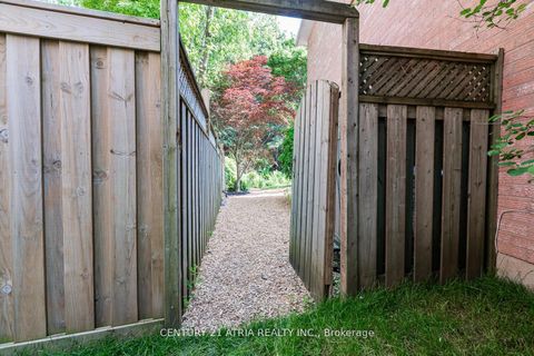 Photo 9 at 91 Dawlish Avenue, Aurora Highlands, Aurora