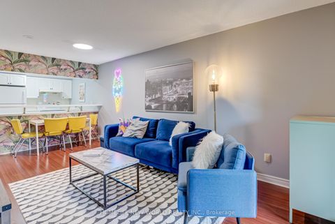 Photo 3 at 210 - 28 Empress Avenue, Willowdale East, Toronto