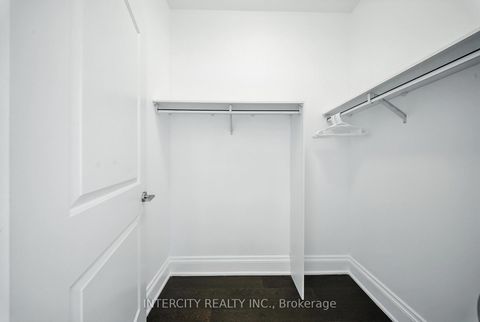 Photo 17 at PH15 - 7608 Yonge Street, Yorkhill, Vaughan