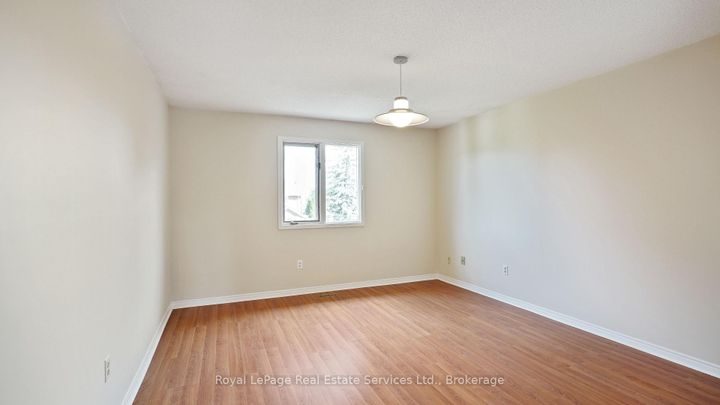Photo 27 at 524 Chillingham Crescent, FD Ford, Oakville