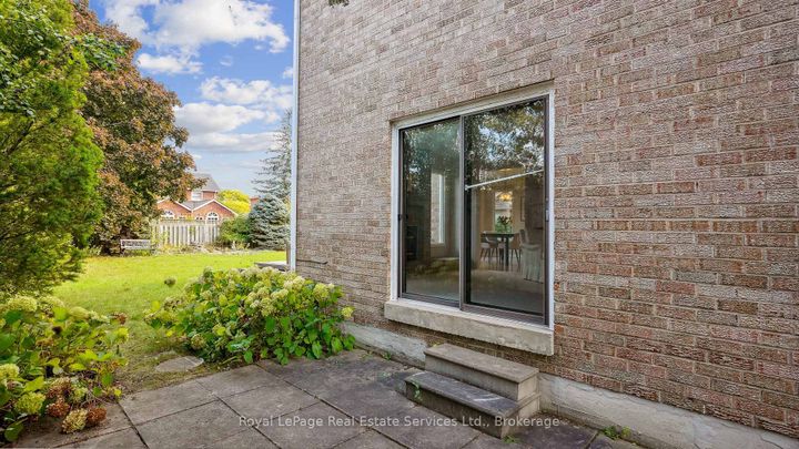 Photo 40 at 524 Chillingham Crescent, FD Ford, Oakville