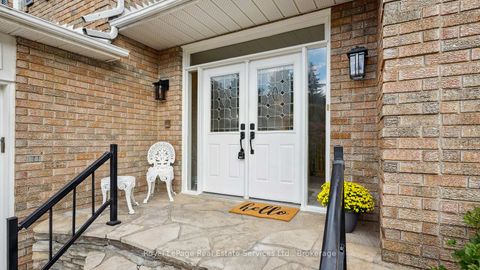Photo 3 at 524 Chillingham Crescent, FD Ford, Oakville