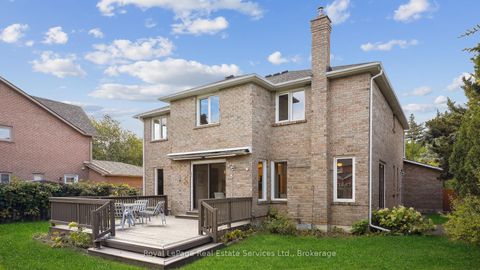 Photo 38 at 524 Chillingham Crescent, FD Ford, Oakville