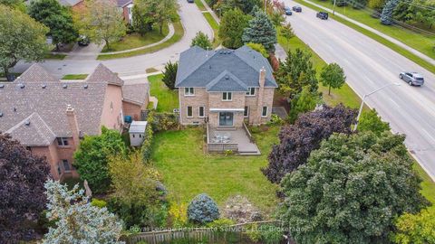 Photo 43 at 524 Chillingham Crescent, FD Ford, Oakville