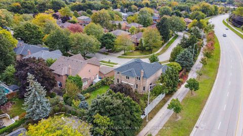Photo 45 at 524 Chillingham Crescent, FD Ford, Oakville