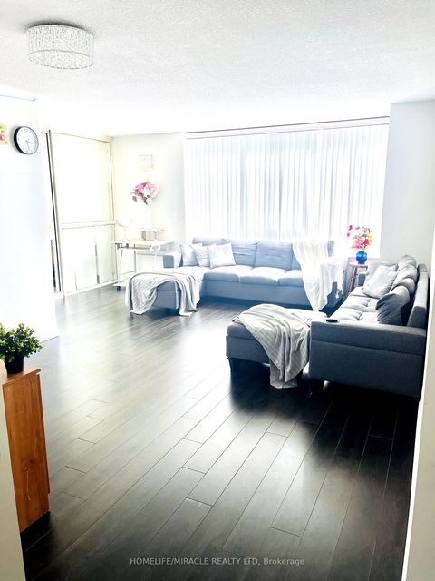 Photo 5 at 1813 - 5 Greystone Walk Drive, Kennedy Park, Toronto