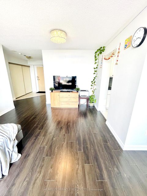 Photo 10 at 1813 - 5 Greystone Walk Drive, Kennedy Park, Toronto