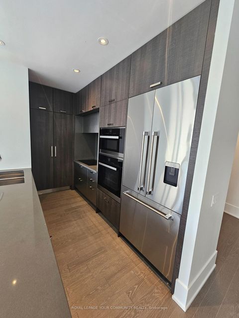 Photo 4 at 6402 - 10 York Street, Waterfront Communities C1, Toronto