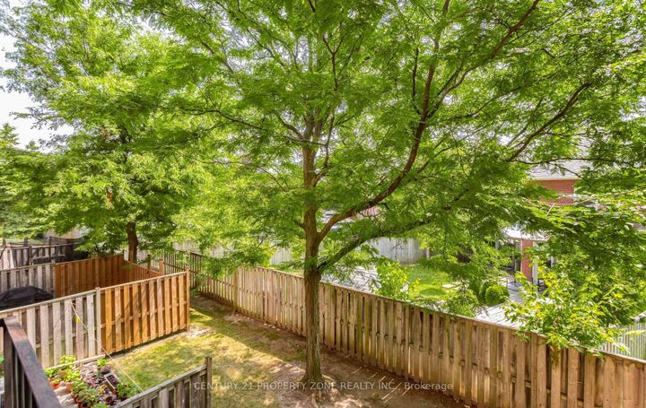 Photo 43 at 39 - 2 Clay Brick Court, Brampton North, Brampton