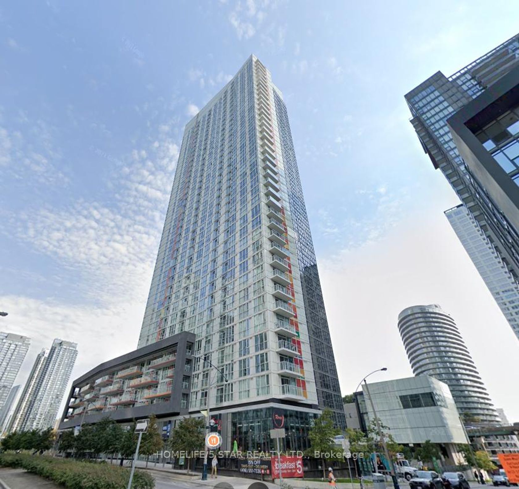 619 - 85 QUEENS WHARF Road, Waterfront Communities C1, Toronto 