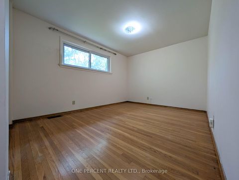 Photo 14 at 22 Gleneagle Crescent, Don Valley Village, Toronto