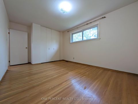 Photo 15 at 22 Gleneagle Crescent, Don Valley Village, Toronto