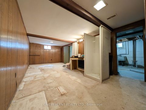 Photo 17 at 22 Gleneagle Crescent, Don Valley Village, Toronto