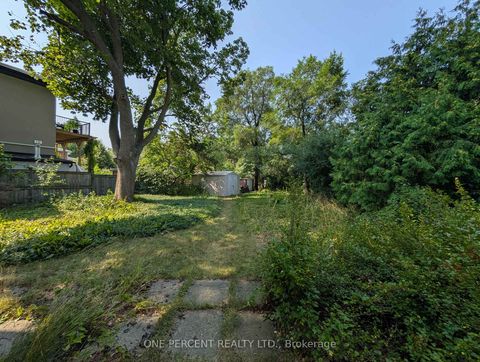 Photo 23 at 22 Gleneagle Crescent, Don Valley Village, Toronto