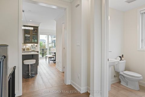 Photo 10 at 34 - 3006 Creekshore Common, GO Glenorchy, Oakville