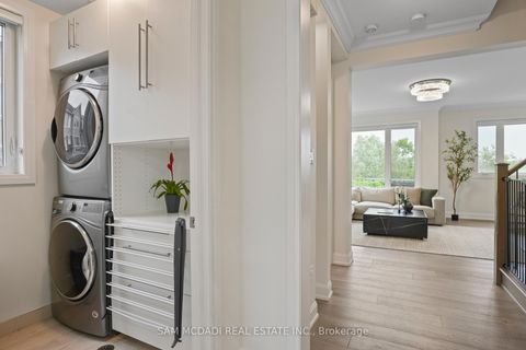 Photo 15 at 34 - 3006 Creekshore Common, GO Glenorchy, Oakville
