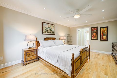 Photo 21 at 1337 Peartree Circle, GA Glen Abbey, Oakville