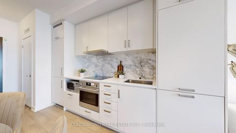 Photo 3 at 1105 - 60 Honeycrisp Crescent, Vaughan Corporate Centre, Vaughan