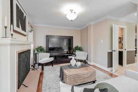 Photo 14 at 11 Belmont Crescent, Maple, Vaughan