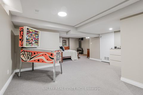 Photo 24 at 11 Belmont Crescent, Maple, Vaughan