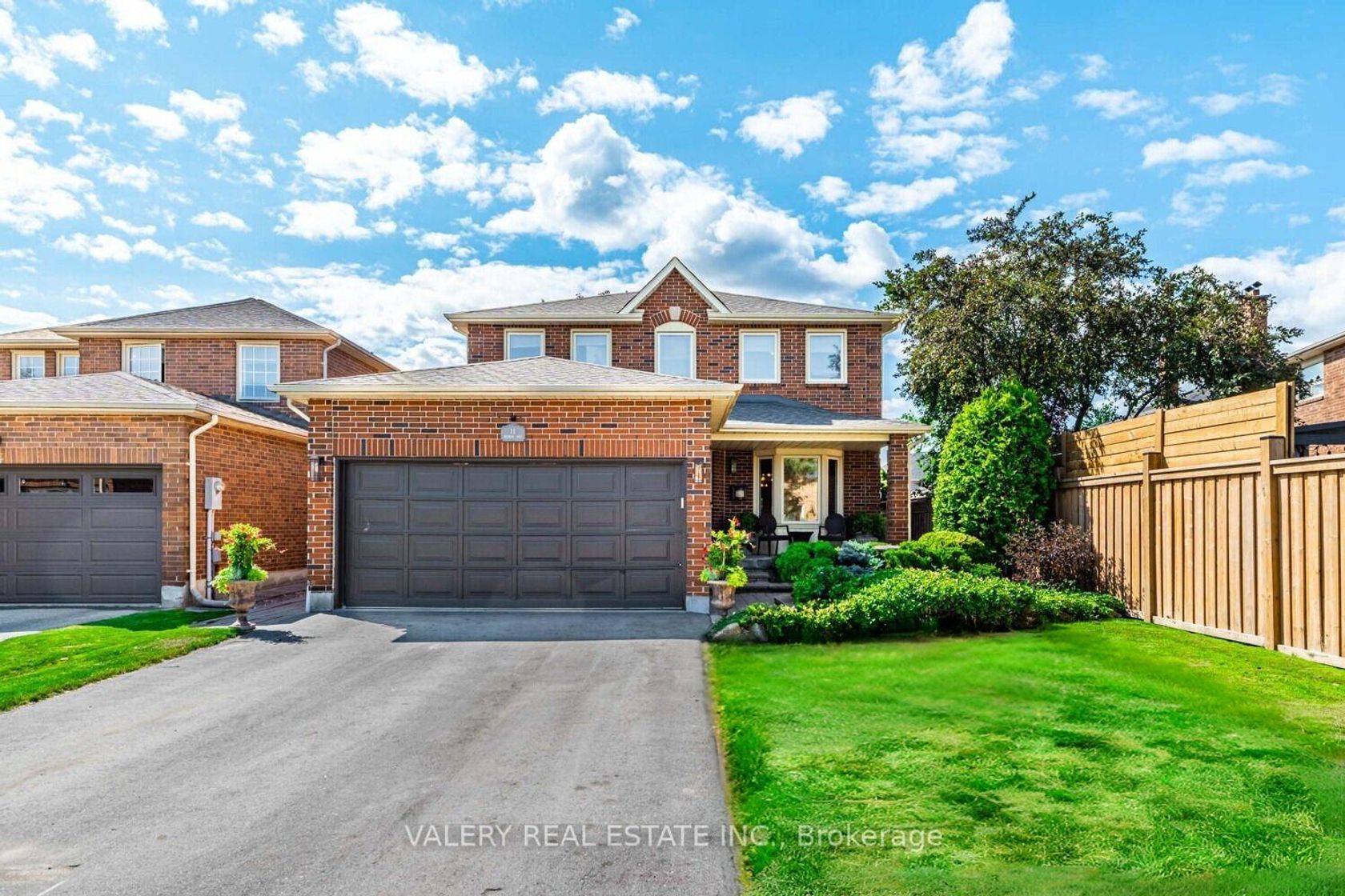11 Belmont Crescent, Maple, Vaughan 