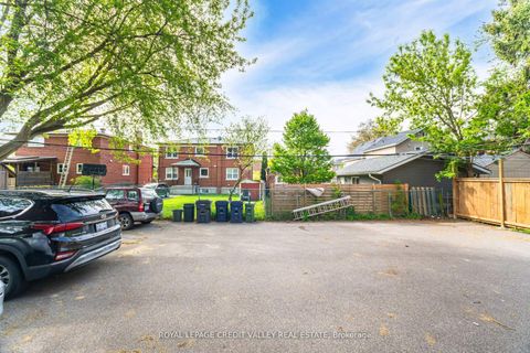 Photo 16 at 19 Roseland Drive, Alderwood, Toronto