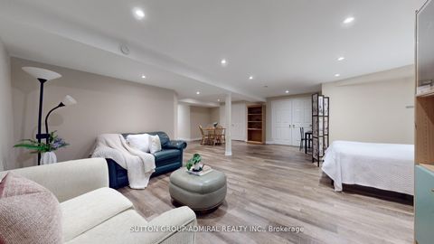 Photo 36 at 186 WESTHAMPTON Drive, Brownridge, Vaughan