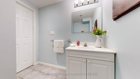 Photo 43 at 186 WESTHAMPTON Drive, Brownridge, Vaughan