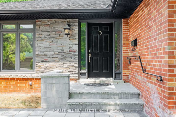 Photo 2 at 38 Citation Drive, Bayview Village, Toronto