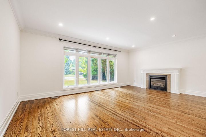 Photo 4 at 38 Citation Drive, Bayview Village, Toronto