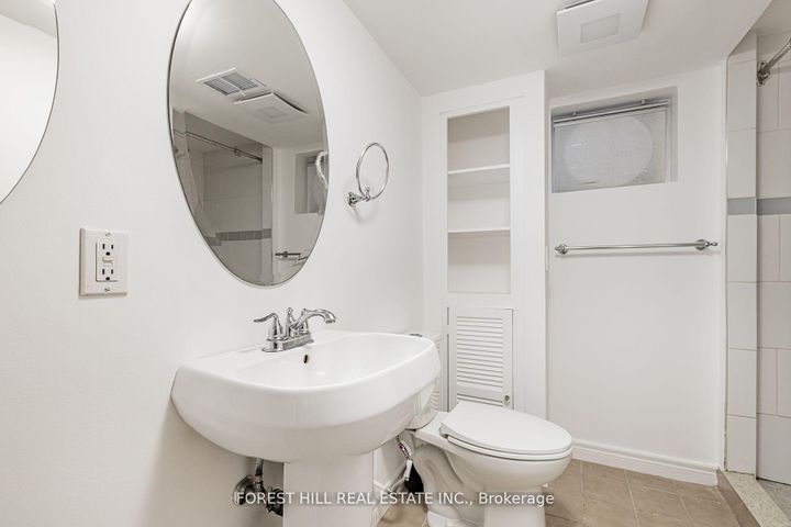 Photo 21 at 38 Citation Drive, Bayview Village, Toronto