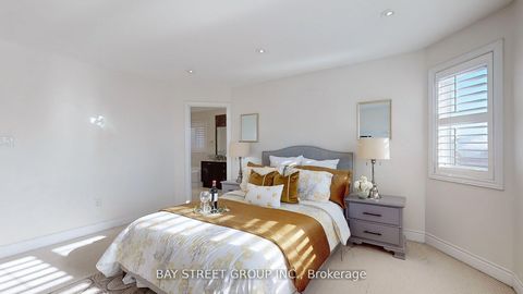 Photo 15 at 21 Robert Green Crescent, Patterson, Vaughan