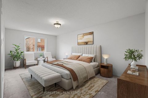 Photo 5 at 35 Timberview Drive, Patterson, Vaughan