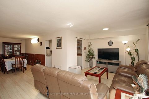 Photo 7 at 307 - 45 Silverstone Drive, Jamestown, Toronto