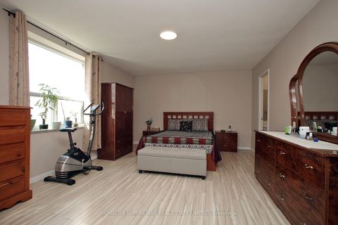 Photo 12 at 307 - 45 Silverstone Drive, Jamestown, Toronto