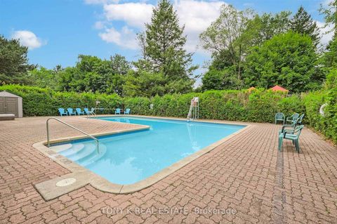 Photo 10 at 85 - 6 Esterbrooke Avenue, Don Valley Village, Toronto
